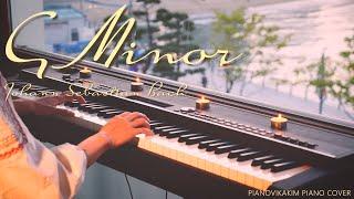 G Minor - Bach performed on piano by Vikakim.