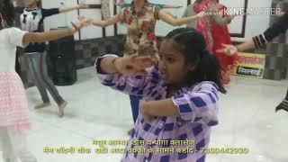 Madhur aastha dans class 3