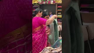 సినీ నటి గీతా గారు మన Kothapet Store లో | #GayathriReddy |