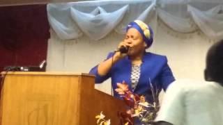 Sheila Henry Mission in haiti(3)