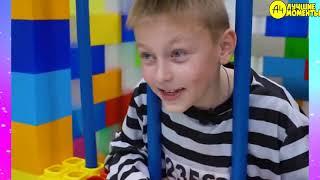 ВЛАД А4 ИЗБИЛ БРАТА ЗА ПЛОХОЕ ПОВЕДЕНИЕ НА ГЛАЗАХ У КОМАНДЫ  ! !
