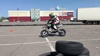 Daytona pitbike riding a trainign layout called ACostaGP