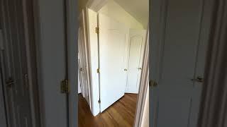 Pershing crescent briarwood queens • 1 bed 1 bath lvrm • balcony • w/d • parking optional