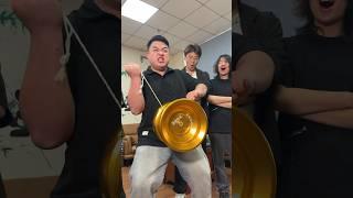 Can I do the easiest trick with world’s biggest yoyo?#magicyoyo #yoyo #tricks #yoyotricks #fypシ