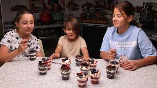 COOKING DESSERT CUPS.