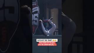 He's got and apparent wrist injury after this incredible catch 