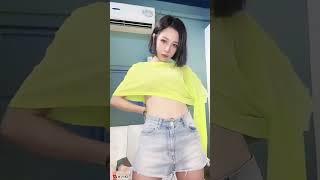 cewe cantik buka Bh#shorts #shortsvideo #viral