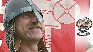 The Eccentric Enthusiasts Recreating Britain's Famous Battles (2001)