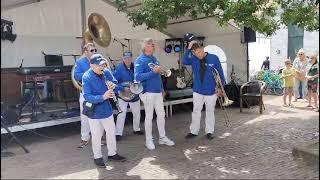 I Wanna By Like You  (Papa Dre Jazzband) invaller op sousafoon Steven Jaspers ️️