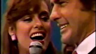 EN EXCLUSIVO CORAZON DE PIEDRA Lucia Mendez le canta Andres Garcia 80´