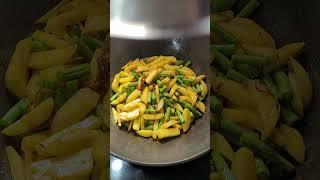 Aloo beans sabzi #shorts | Aloo phali | French beans recipe | Aloo ki sabji | Aloo beans ki sabji