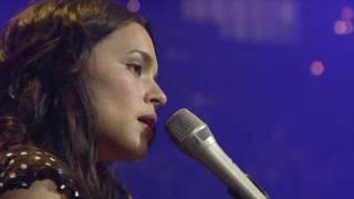 Norah Jones - "Not Too Late" [Live from Austin, TX]