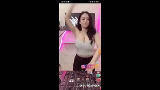 BIGO LIVE HOT!! DJ CANTIK SAMPAI GA SADAR ANU NYA MELOROT!! PARAH VIRAL!!