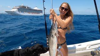 FISHING around CRUISE SHIPS & WRECK Spearfishing!