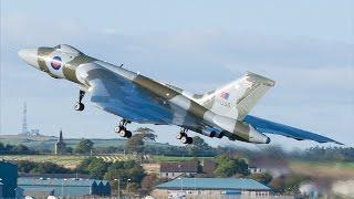 Amazing Avro Vulcan XH558 Takeoff and Flypast FULL HD!