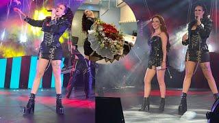 Gala Montes canta con Paty Cantú en el Auditorio Nacional y le pide matrimonio a Karime Pindter