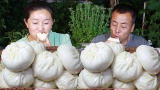 The big steamed stuffed bun is too enjoyable to eat  the outer skin is soft and fluffy  the stuffin