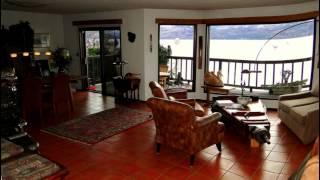 200 ft waterfront House for Sale in Peachland BC