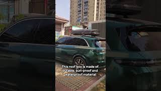 Durable and high-capacity roof box.