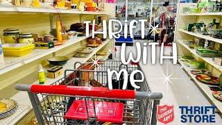 Thrift With Me | The Salvation Army Thrift Store | Vintage Home Decor