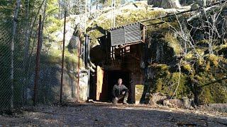 Abandoned creepy bunker / army warehouse urbanexplorer Finland