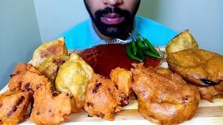 SPICY GREEN CHILLI AND SOMOCA EATING SHOW@Hungry Piran