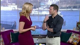 Holly welcomes Dermot O'leary as guest host - 13th Jan 2014