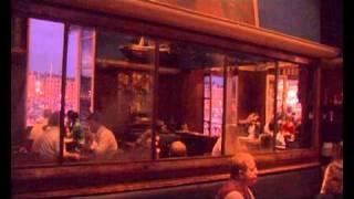 LA CARAVELLE - Bar Restaurant Marseille Vieux Port (OFFICIAL VIDEO)