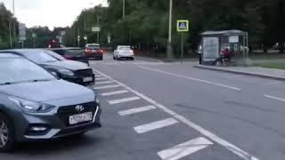 BMW e70 5.0i vs Audi q3rs