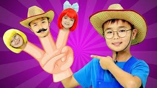 Finger Family  - Nursery Rhymes & Kids Songs | Cherry Berry Songs