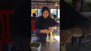 Egg Ring Paratha With Chicken Keema Overloaded Making In Malaysia.