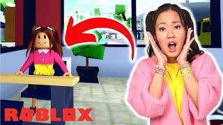 Ellie Sparkles & Jimmy PLAY Roblox CHALLENGE | Ellie Sparkles | WildBrain Live Action