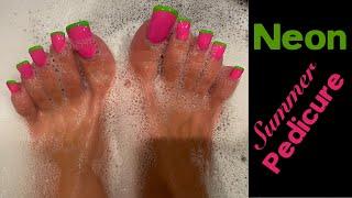 NEON SUMMER PEDICURE