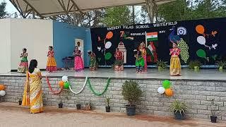 Bharatanatyam dance in vagdevi Vilas school. Puspanjali song #puspanjali #bharatnatyam  #bhaktaskids