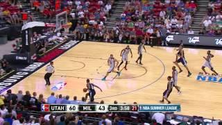 Rodney Hood Lights It Up against the Bucks!