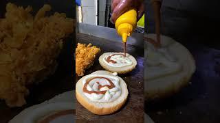 Making Of Crunchy Zinger Burger | Salads And Different Types Of Sauces | Juicy Zinger Piece #shorts