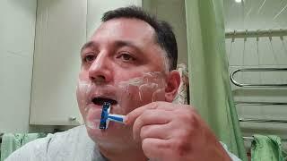 БРИТЬЕ. Gillette blue simple3