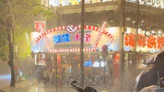 Sukhumvit Massage Shop Rainy Night Walk. Bangkok Nightlife. So many hiding ladies! LOL