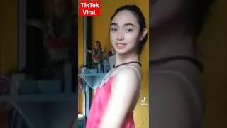 TikTok SMP KELERENG GEDE gak pake BH || dance TikTok ViraL terbaru 2021 #Short