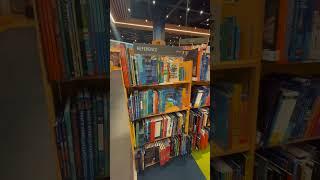 САМЫЙ БОЛЬШОЙ Книжный магазин в Дубае! Где купить книги на РУССКОМ языке? Жизнь в Дубае | Дубай 2023