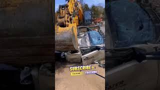 Crushing Silverado 3500 #heavyequipment #satisfying #junkyard #crushing #silverado