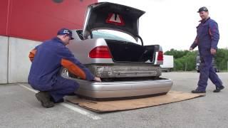 Снятие заднего бампера MercedesW210 Removing the rear bumper