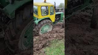 ЗАСТРЯЛ НА ТРАКТОРЕ  В ОГОРОДЕ