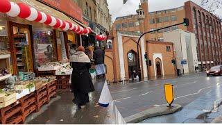 Walking through Whitechapel Market / East London Mosque / London Walking Tour 4K / London Bus Ride