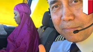 Viral Indonesia: photo of Muslim female pilot praying in the cockpit - TomoNews