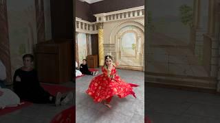#nilufarhamidova #uzbekstar #youtubeshorts #dance #hindi #bollywood #guru #uzbekistan #hindustan }me