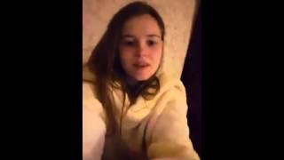 Полина Гренц в кровати в Periscope 24.01.2016