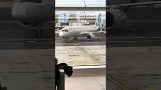  SAS Airplane rolling to gate at FCO | Rome Leonardo da Vinci–Fiumicino #airport #sas #airplane