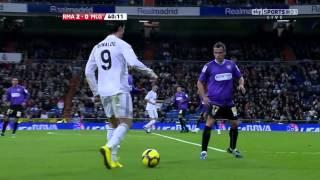 Cristiano Ronaldo Vs Malaga Home (English Commentary) - 09-10 HD 720p By CrixRonnie