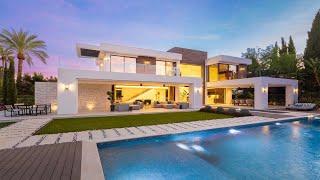 Inside 6,995,000EUR Frontline Golf Villa in Marbella, Spain